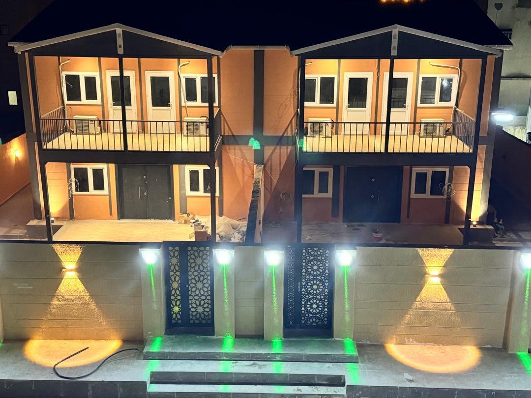 فلل ومجمعات سكنية